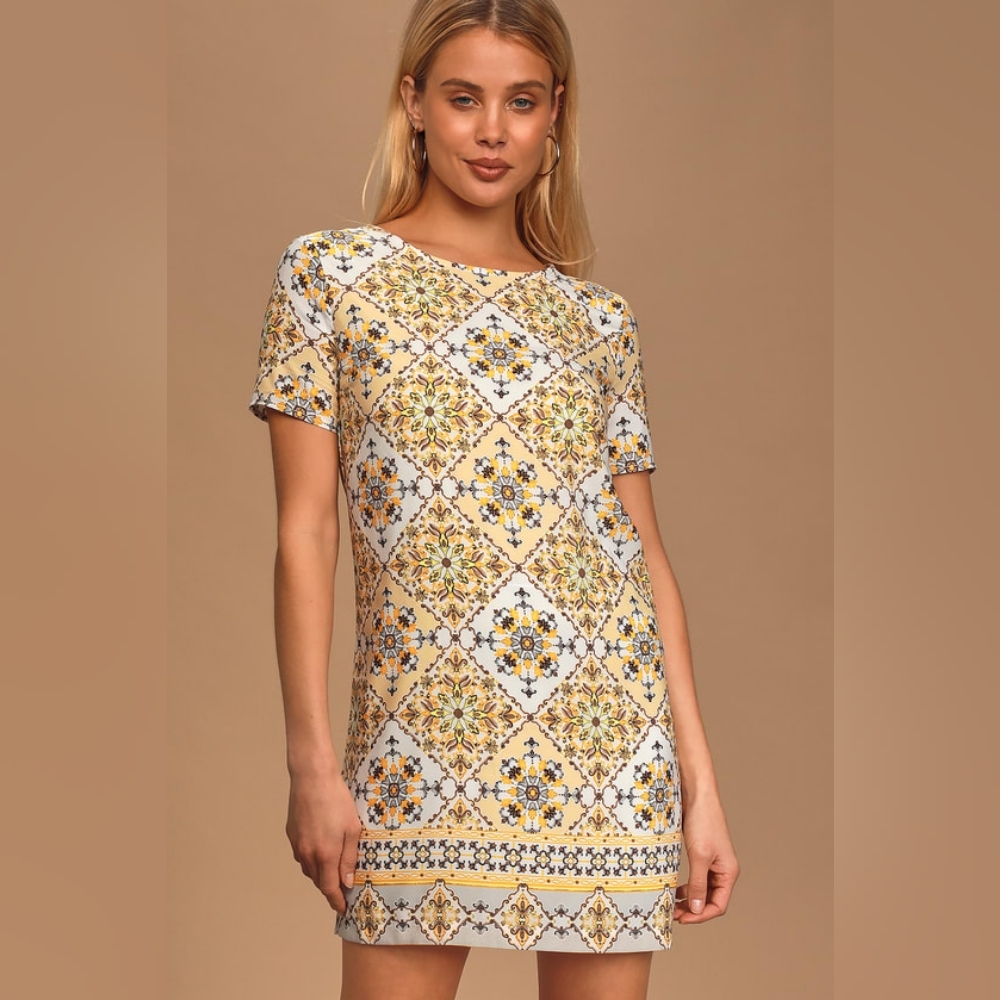 NWT Lulus Dandy Lion Yellow Print Shift Dress - Picture 2 of 7